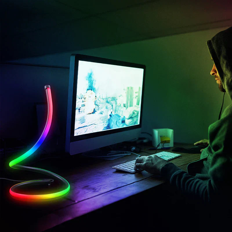 The sculptural lamp that brings movement and light into your space